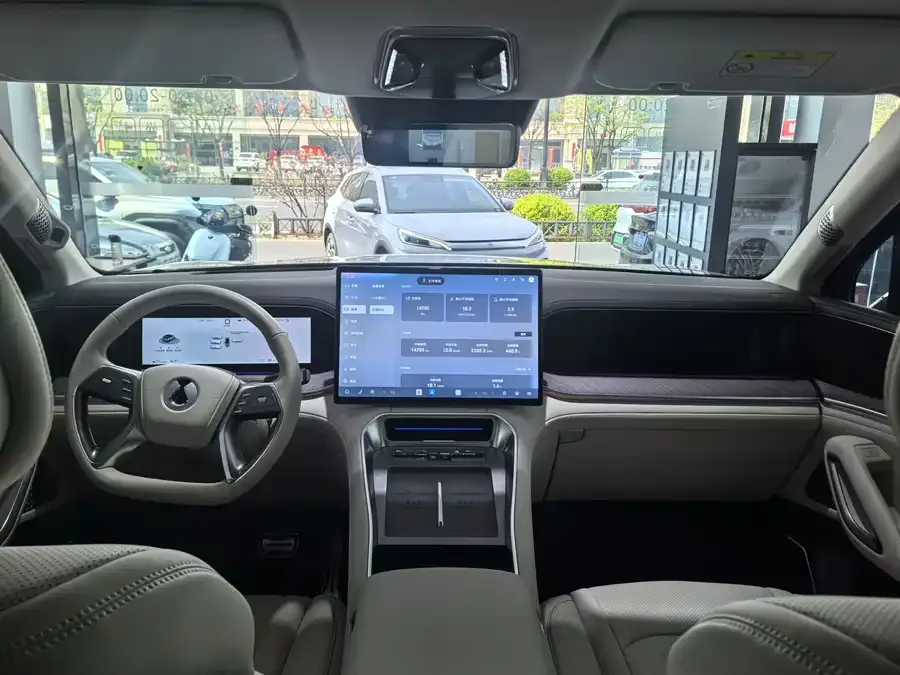 BYD N9 Denza N9 2025 flagship model 2025 — миниатюра 2