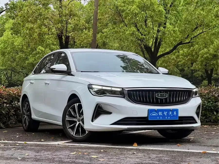 Kia K3 2021 1.5L CVT Youth Edition 2022 — миниатюра 3