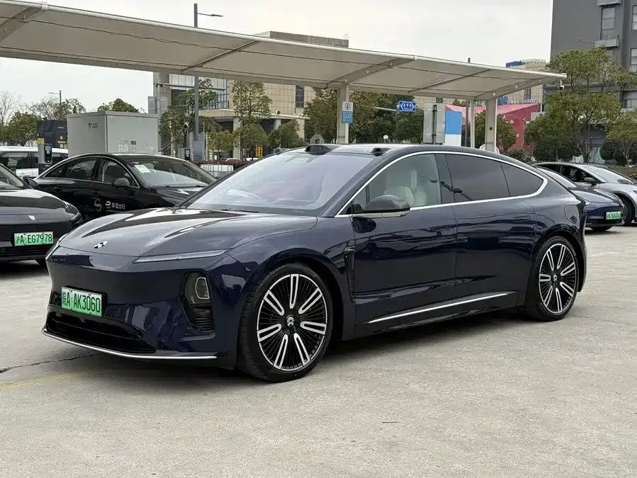 NIO ET9 2025