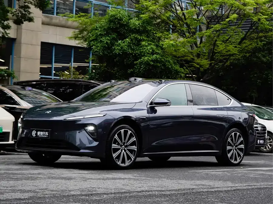 NIO ET7 2025