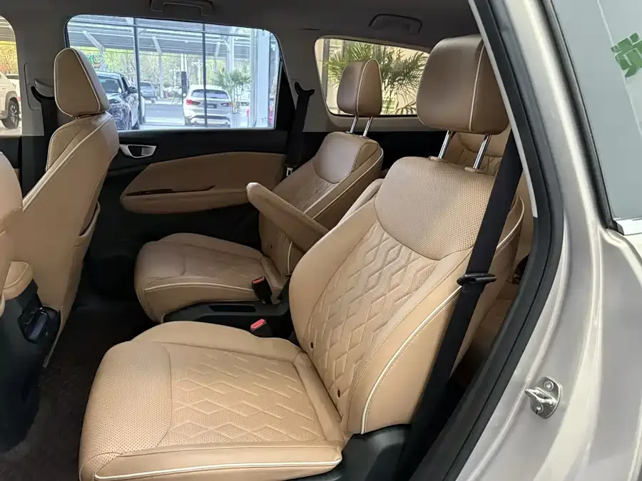 Wuling Jiachen Wuling Jiachen 2022 1.5T CVT exclusive flagship model 2022 — миниатюра 5