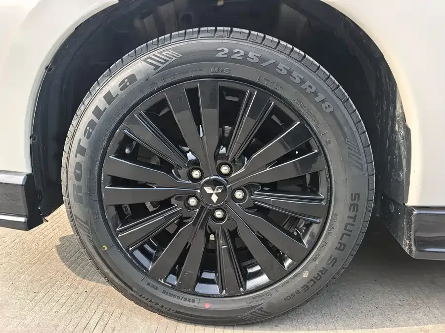Mitsubishi Outlander Outlander 2021 2.4L 4WD Dynamic Edition 5 Seaters 2022 — миниатюра 3