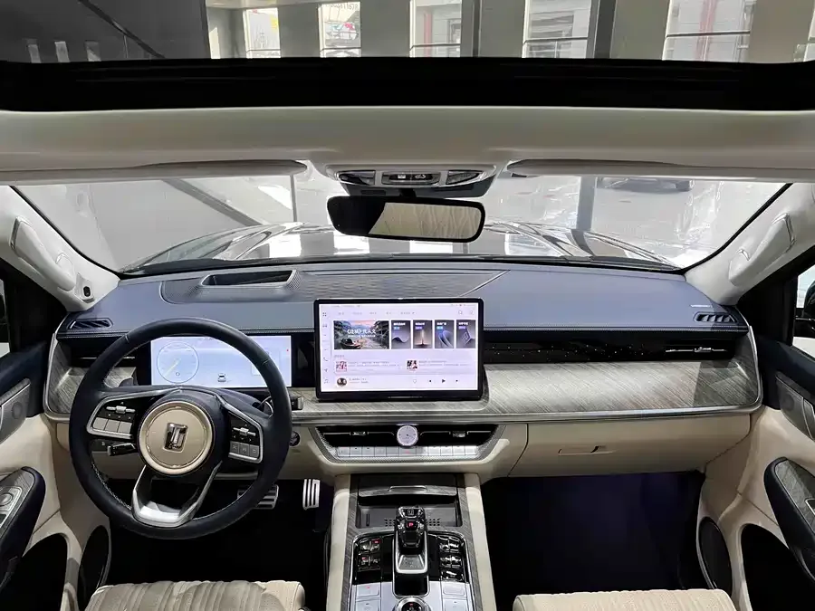 Tank 500 Tank 500 2022 3.0T Sports Edition 5-seater 2022 — миниатюра 3