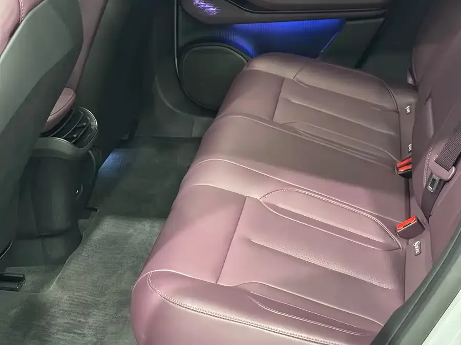 NIO ET5T NIO ET5T 2024 100kWh Touring 2024 — миниатюра 4
