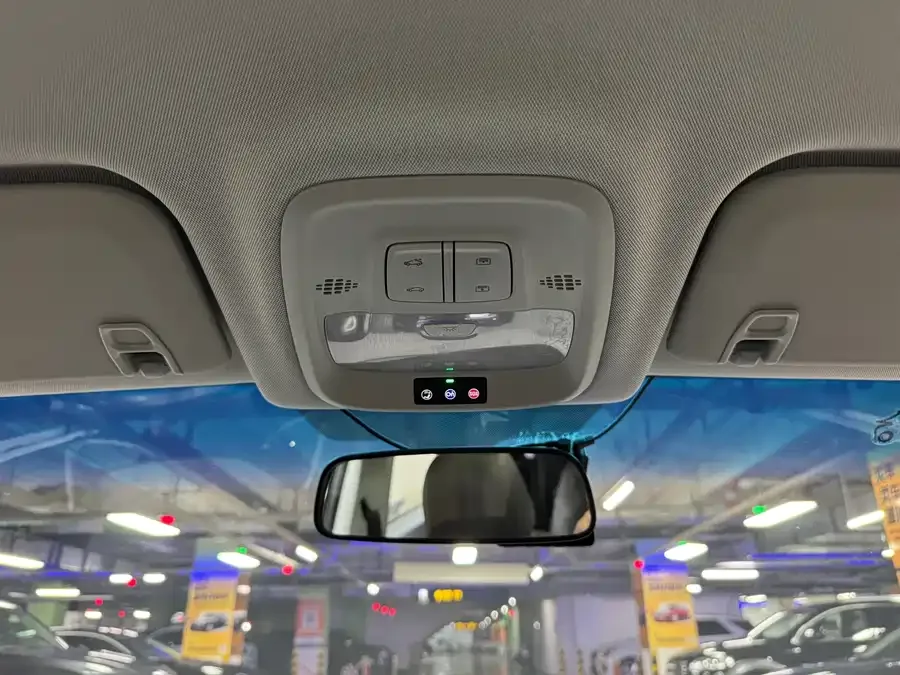 Chevrolet Volando Volando 2020 Mild Hybrid Redline 530T Automatic Enjoyment Edition (5+2 Model) 2023 — миниатюра 5
