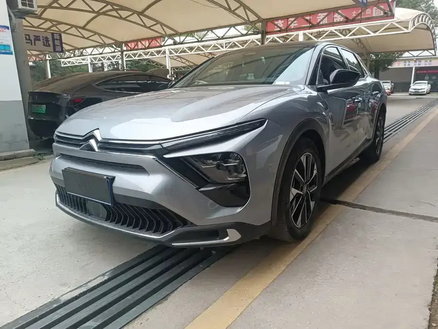 Citroen Versailles C5 X Versailles C5 2022 — фото 1, купить с доставкой в Москву