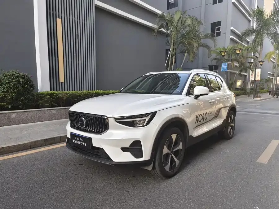Volvo XC40 2024