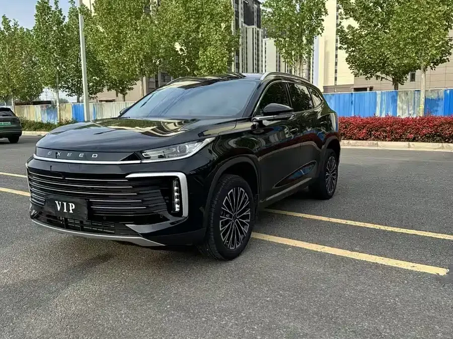 Exeed TXL Exeed Lingyun 2024 300T 2WD King Edition 2024 — фото 1, купить с доставкой в Москву
