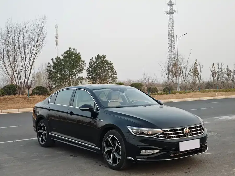 Volkswagen Magotan Magotan 2025 facelift model 330TSI DSG luxury model 2025 — миниатюра 3