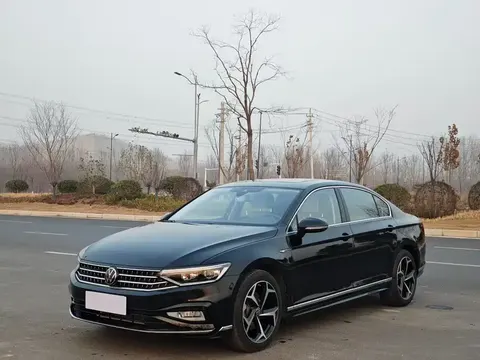Volkswagen Magotan 2025 buy in Moscow