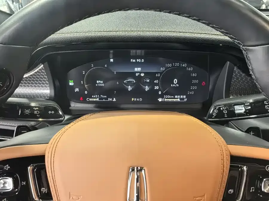 Lincoln Aviator Aviator 2022 3.0T V6 4WD Presidential Edition 2023 — миниатюра 2