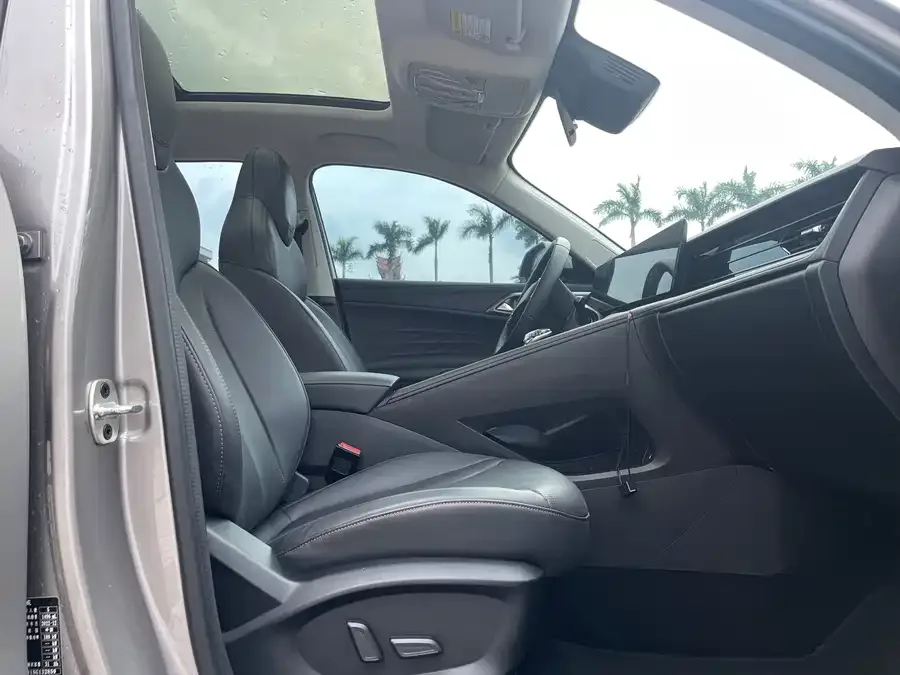 Roewe RX5 New Energy Roewe RX5 New Energy 2023 eRX5 Super Hybrid Superior Edition 2023 — миниатюра 4