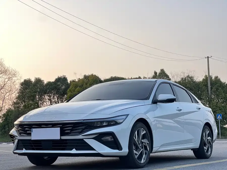 Hyundai Elantra Elantra 2023 1.5L CVT GLX Elite Edition 2026 — фото 1, купить с доставкой в Москву