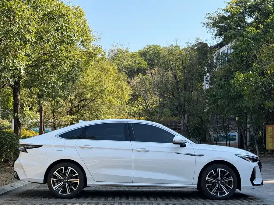 Chery Arrizo 8 Arrizo 8 2025 1.6T DCT 2025 — миниатюра 2