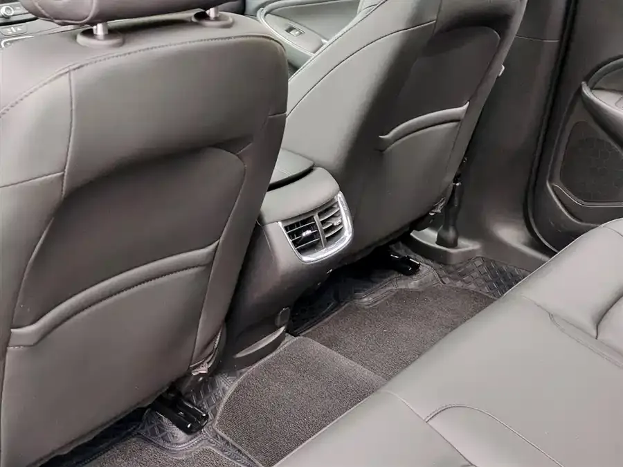 Chevrolet Malibu XL Malibu XL 2023 1.5T sharp version 2025 — миниатюра 3