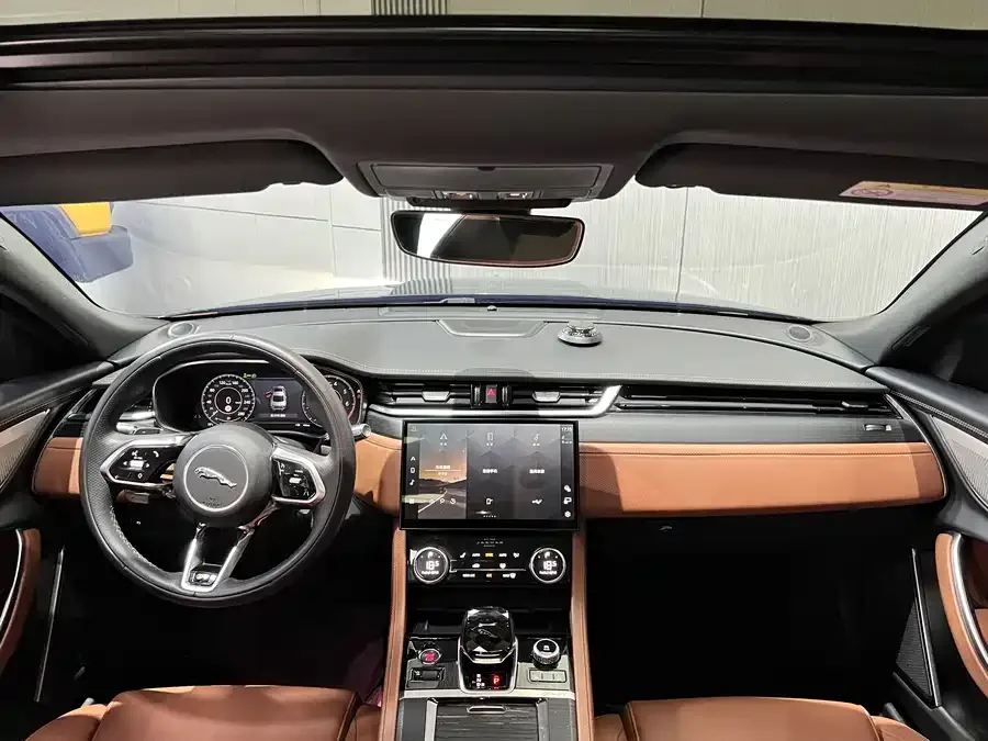 Jaguar XFL 2022 XFL 2.0T P250 2WD Elite Sports Edition 2023 — миниатюра 2