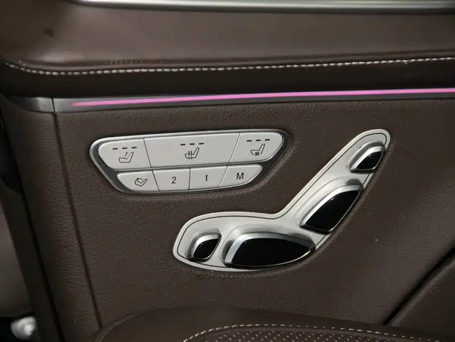 Mercedes-Benz Class V Mercedes-Benz V-Class 2024 V 300 L Long Wheelbase Luxury Edition 2024 — миниатюра 5