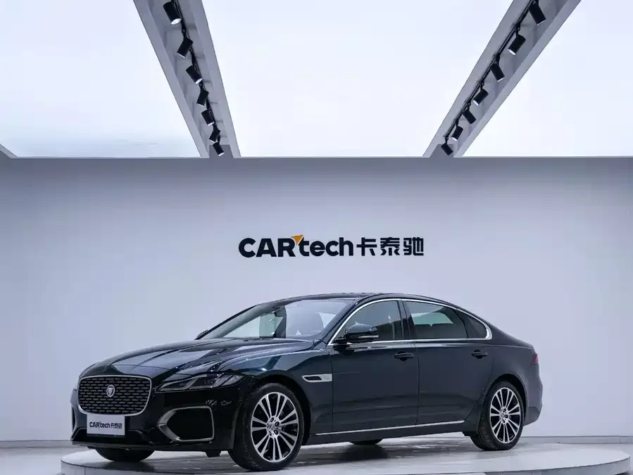 Jaguar XFL 2024 2.0T P250 2WD Luxury Edition 2024 — фото 1, купить с доставкой в Москву