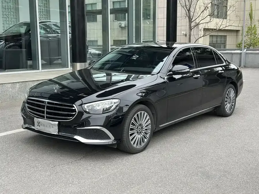 Mercedes-Benz E-Class 2022