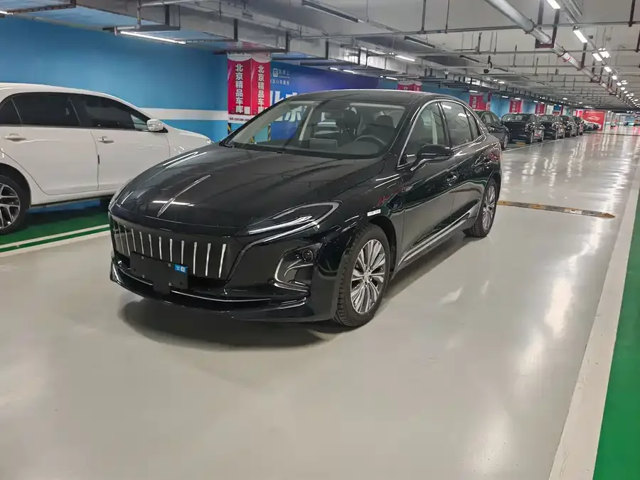 Hongqi E-QM5 Hongqi E-QM5 2024 500km Travel Edition 2024 — фото 1, купить с доставкой в Москву