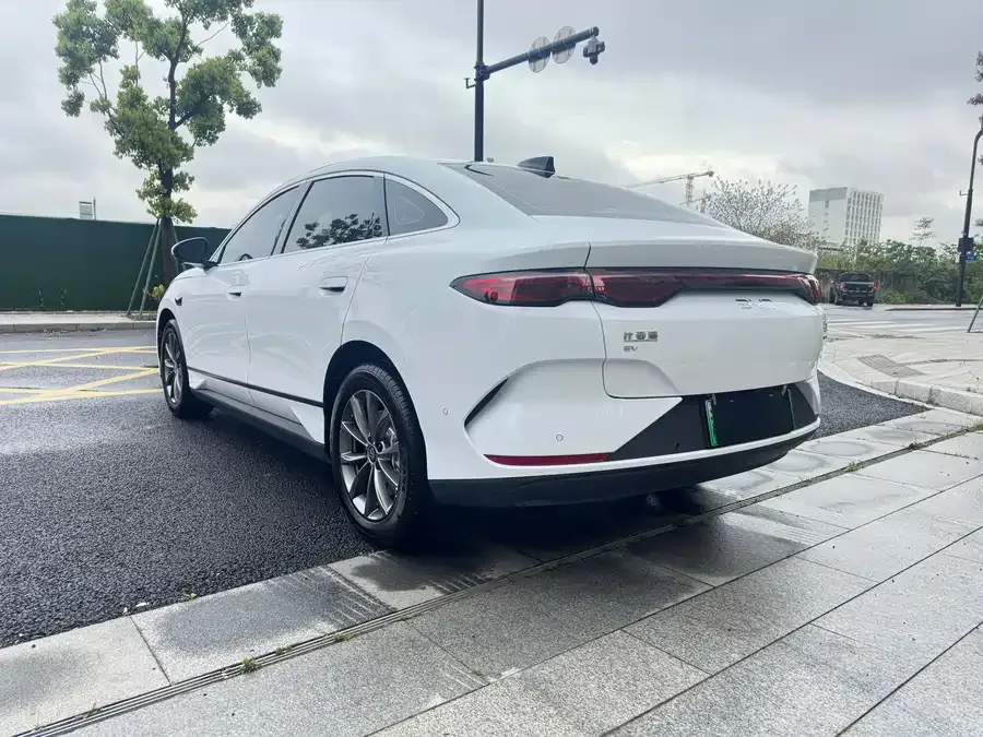 BYD Qin L Qin L 2025 EV 470KM Leading Edition 2026 — миниатюра 4