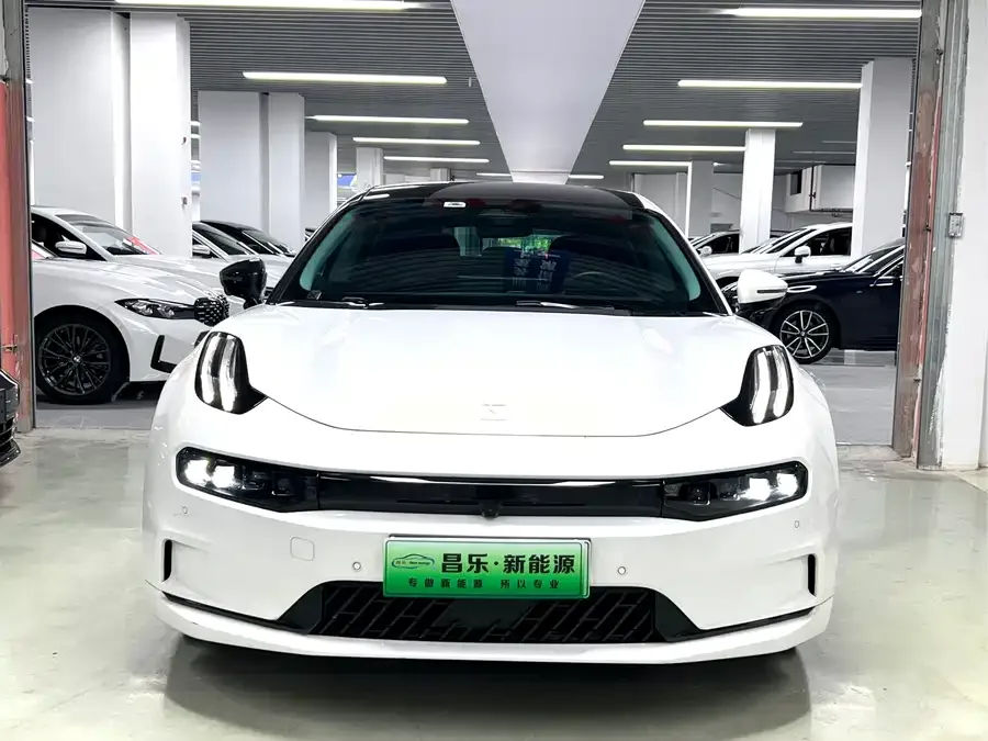 Zeekr 001 2023