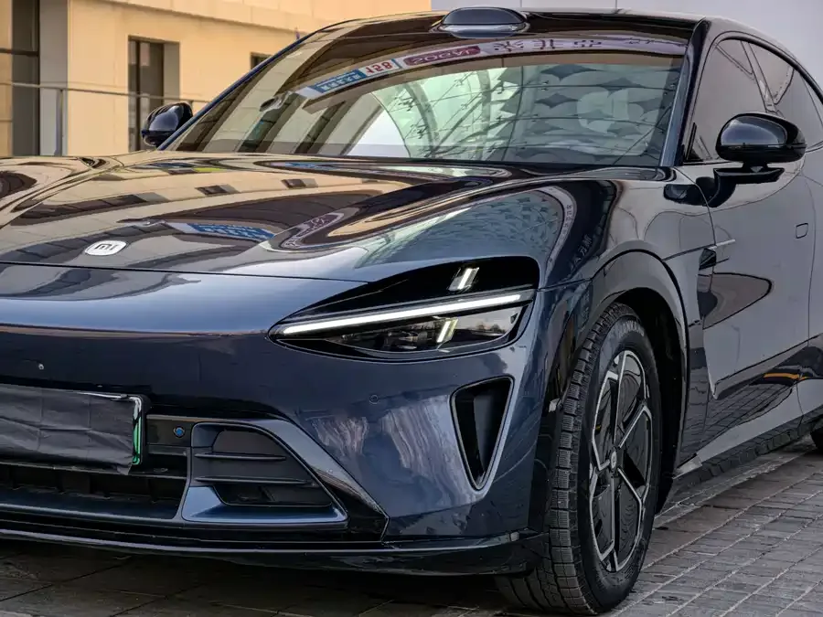 Xiaomi YU7 Xiaomi YU7 2025 Ultra-Long-Range 4WD Pro Edition 2025 — миниатюра 2