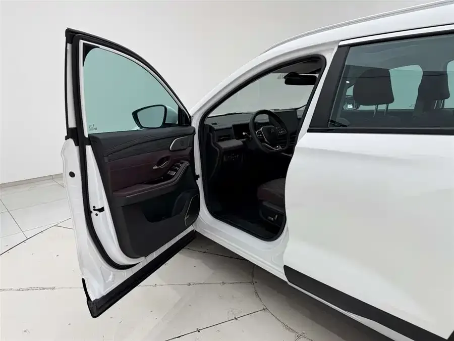 Jetour X90 PRO Jetour X90 PRO 2024 1.6T DCT Luxury Edition 5-seater 2025 — миниатюра 4