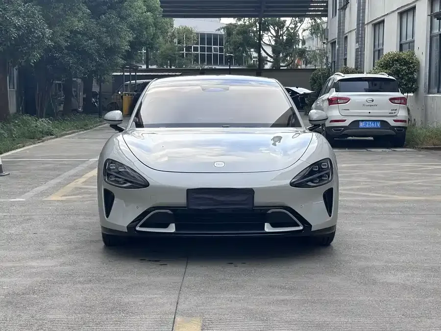 Xiaomi SU7 2025