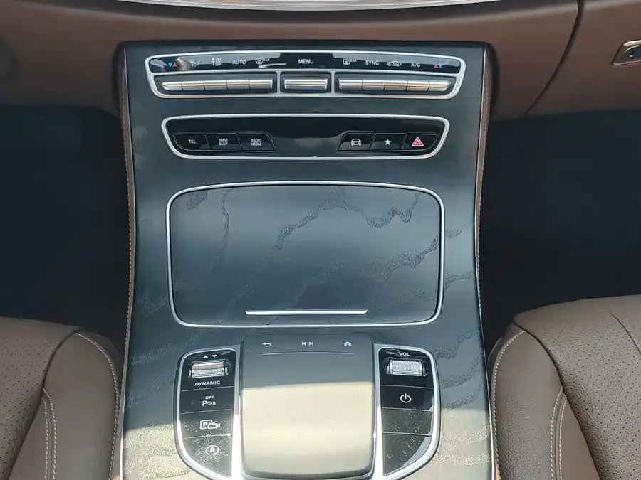 Mercedes-Benz E-Class Mercedes-Benz E-Class (Imported) 2023 E 260 Fashion Sports Edition 2023 — миниатюра 3