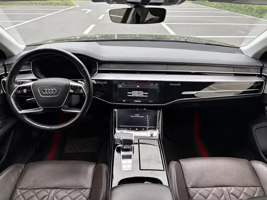 Audi A8 2023 A8L 50 TFSI quattro Premium Edition 2023 — миниатюра 4