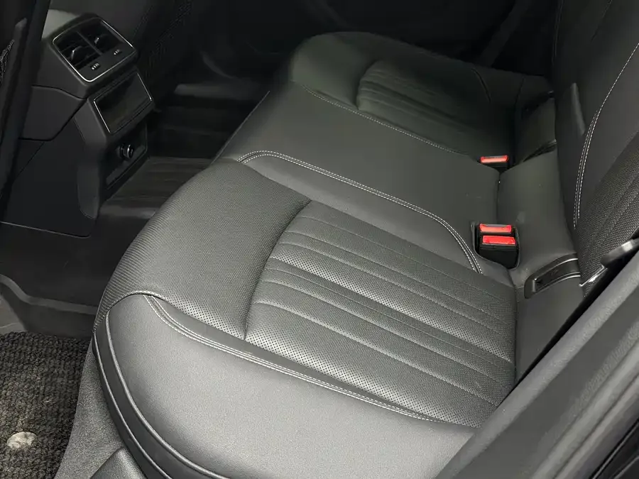 Audi A6 2024 allroad quattro 55 TFSI exclusive off-road model 2024 — миниатюра 3