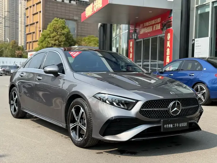 Mercedes-Benz Class A Mercedes-Benz A-Class 2024 A 200 L Fashion Edition 2024 — миниатюра 3