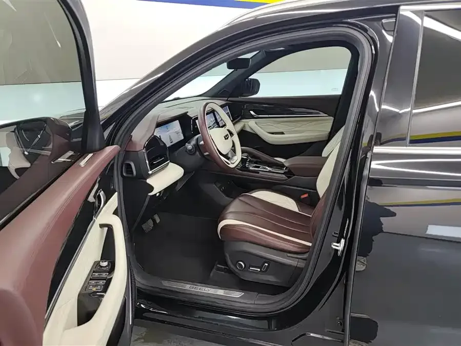 Geely Monjaro Xingyue L 2021 2.0TD DCT EVO 2WD Premium Edition 2022 — миниатюра 3