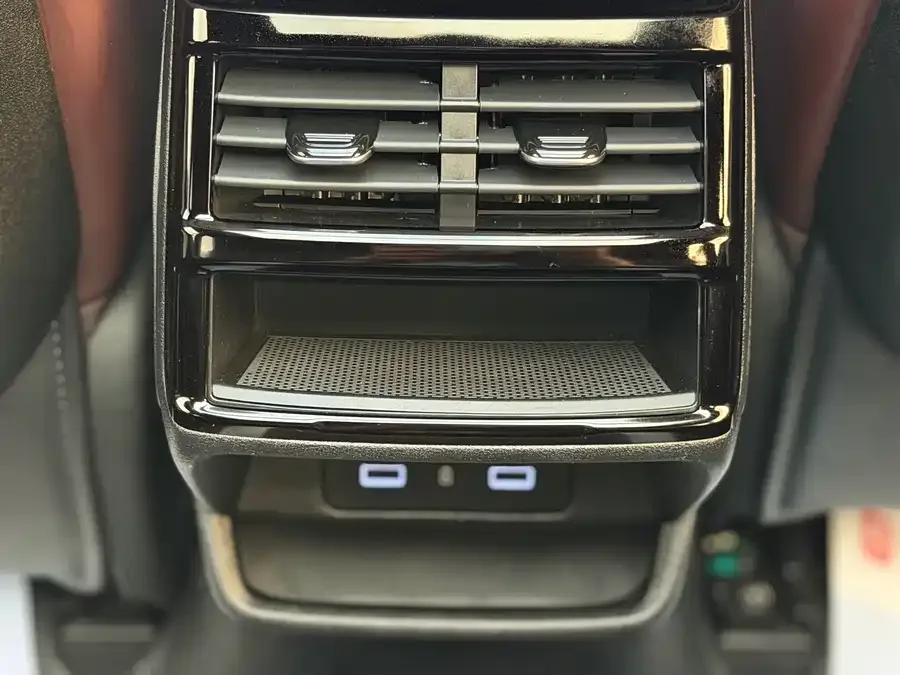 Geely Monjaro Xingyue L 2024 2.0TD DCT EVO two-wheel drive premium model 2023 — миниатюра 3