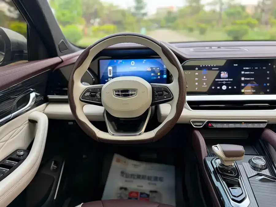 Geely Monjaro Xingyue L 2024 2.0TD DCT EVO two-wheel drive premium model 2023 — миниатюра 5