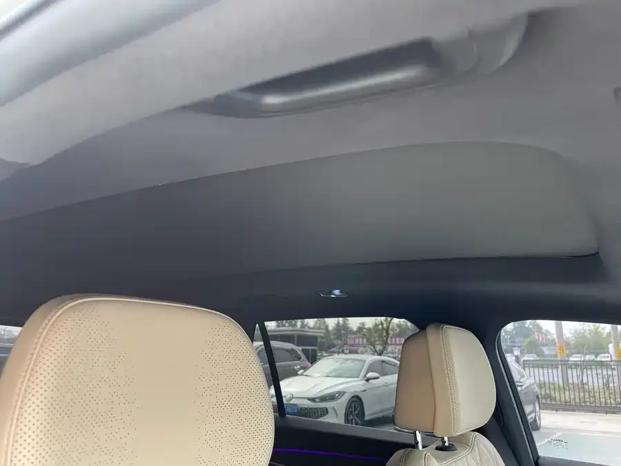Geely Monjaro Xingyue L 2025 Dongfangyao 2.0TD Automatic Star-gazing Edition 2025 — миниатюра 4