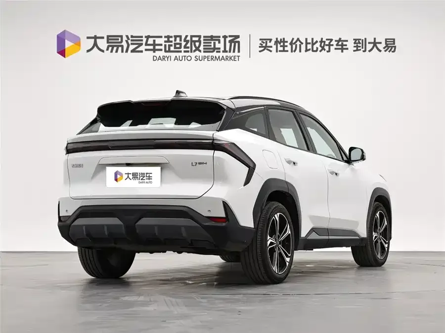 Geely Galaxy L7 Galaxy L7 2025 EM-i 115km Exploration+ Edition 2025 — миниатюра 3