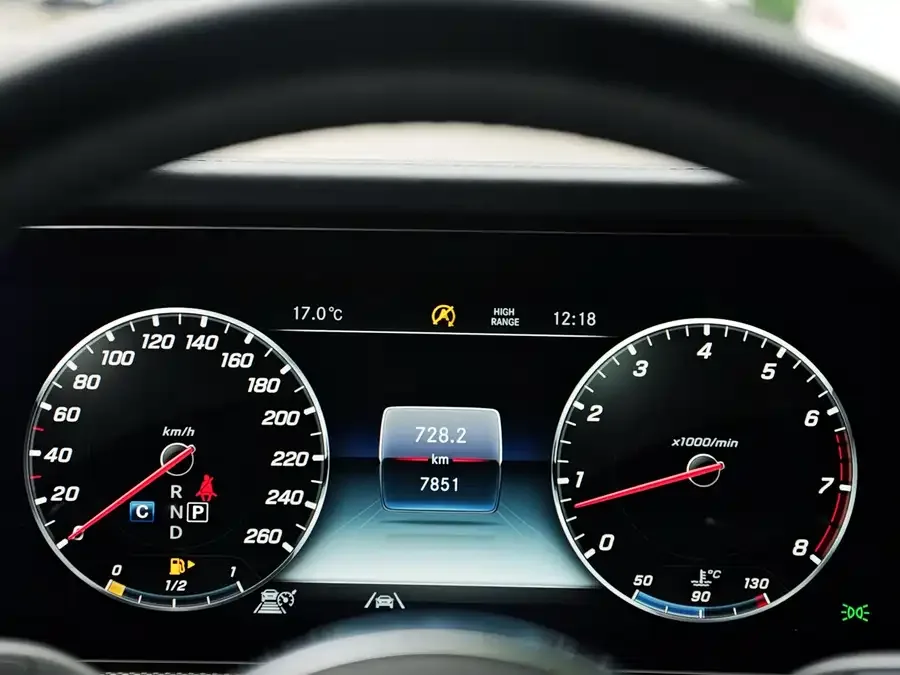 Mercedes-Benz G-rated Mercedes-Benz G-Class 2022 G 500 2023 — миниатюра 4