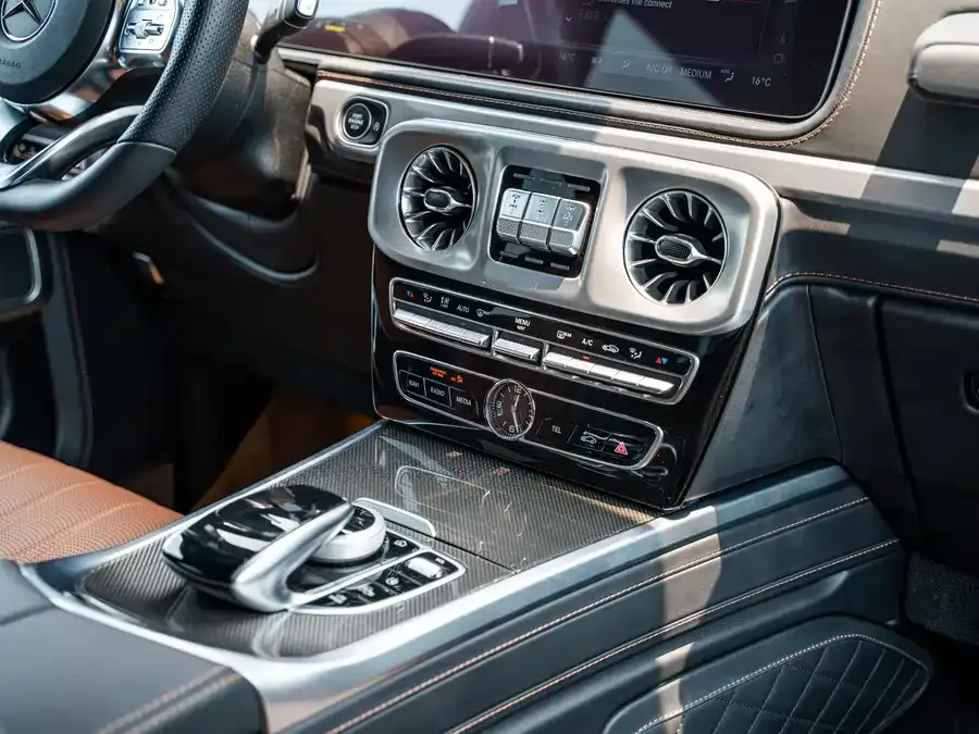 Mercedes-Benz G-rated Mercedes-Benz G-Class 2023 G 500 2023 — миниатюра 3