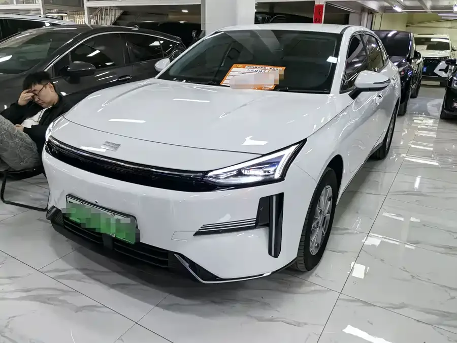 Geely Galaxy L6 Galaxy L6 2025 EM-i 60km Launch Edition 2025 — фото 1, купить с доставкой в Москву