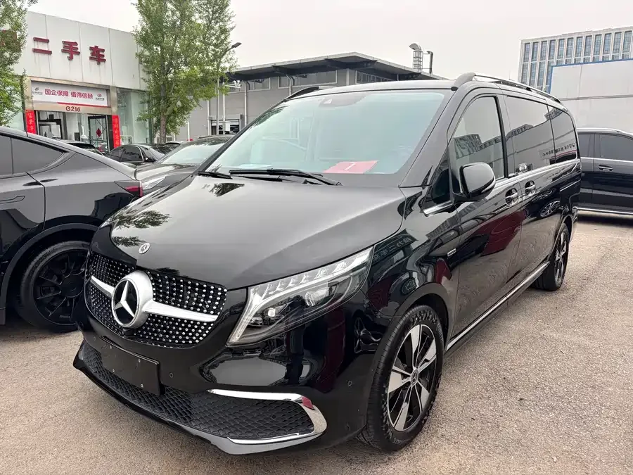 Mercedes-Benz Class V 2024