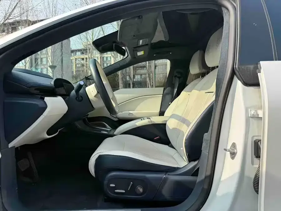 Zeekr 007 Zeekr 007 2024 rear-wheel drive smart driving version 75kWh 2024 — миниатюра 4