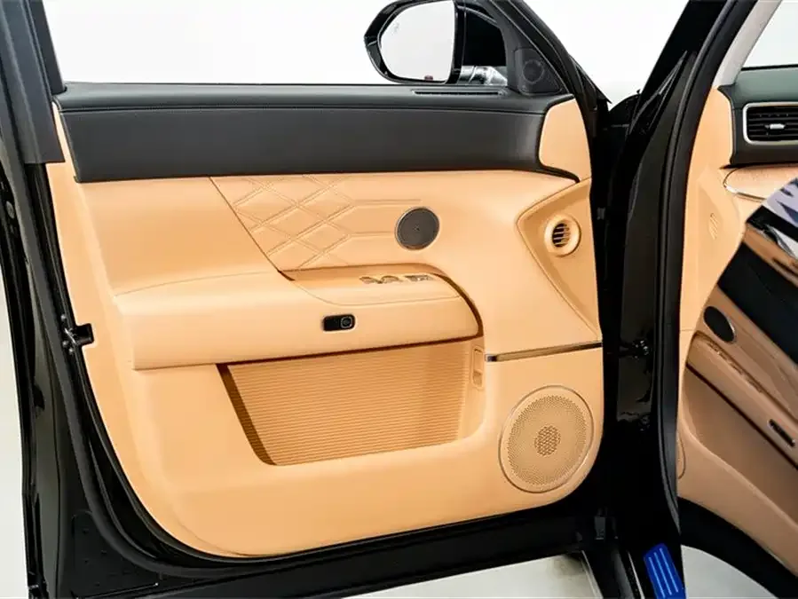 Chery Fengyun Fengyun T11 Fengyun T11 2026 220 4WD Dual IMAX Cinema Edition 2025 — миниатюра 5