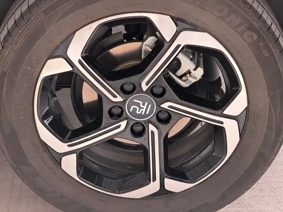 BYD Yuan PLUS Yuan PLUS 2025 Smart Driving Edition 510KM Leading Edition 2025 — миниатюра 3