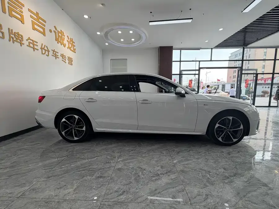 Audi a4 l 2022 40 TFSI Fashion Dynamic Edition 2022 — миниатюра 2