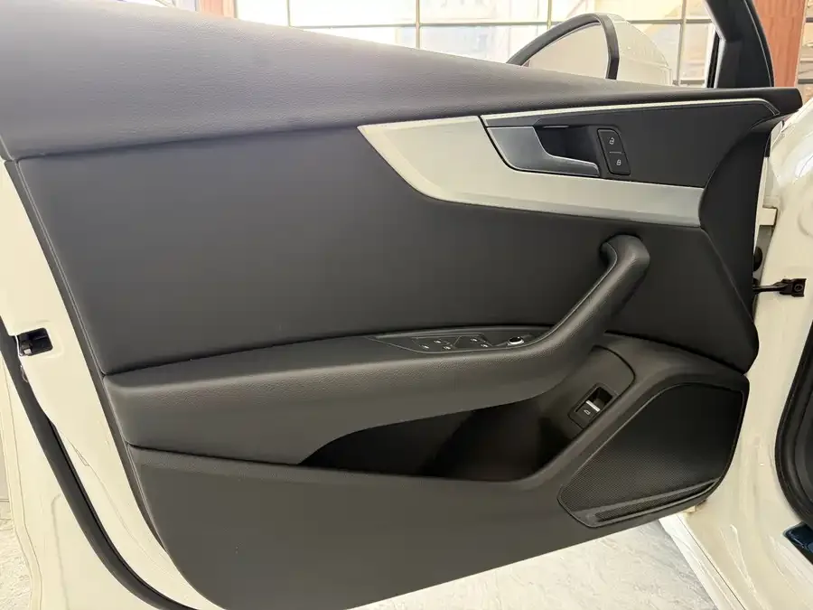 Audi a4 l 2022 40 TFSI Fashion Dynamic Edition 2022 — миниатюра 5