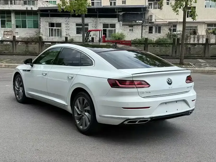Volkswagen FAW- CC FAW-Volkswagen CC 2024 380TSI Eye-catching Edition 2024 — миниатюра 5