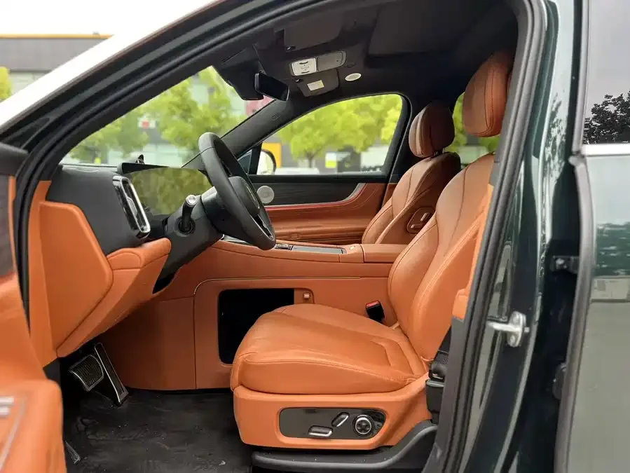 AITO M9 Wenjie M9 2024 Extended Range Ultra Edition 52kWh 5-seater Edition 2025 — миниатюра 4