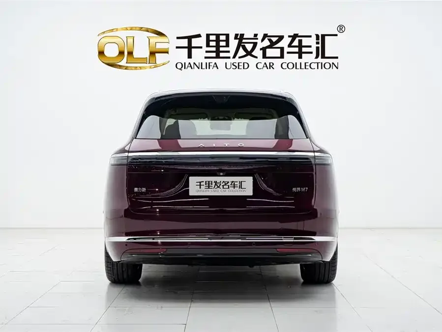 AITO M7 Wenjie M7 2026 Extended Range Max 4WD 5-Seater (192-line LiDAR) 2025 — миниатюра 2
